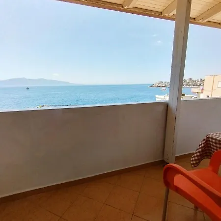 Mejdi Apartments Sarandë Exterior foto