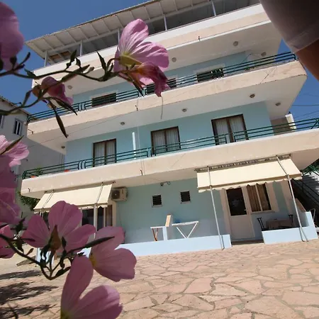 Mejdi Apartments Sarandë Exterior foto